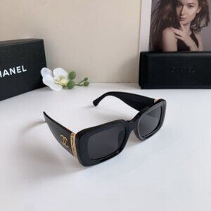 Luxury Chanel Black Shades - Fashion Icon’s Choice